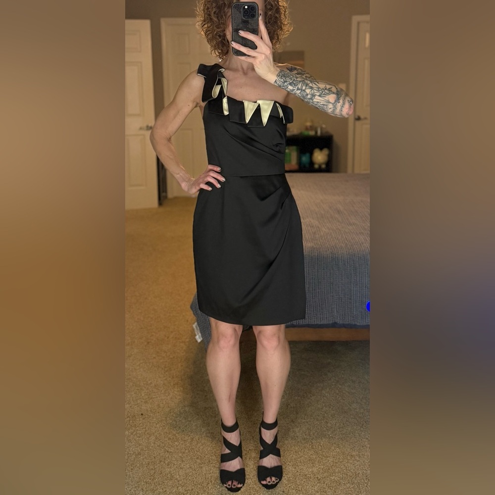 Max & Cleo BCBG Black One Shoulder Ruffle Cocktail Dress Size 8